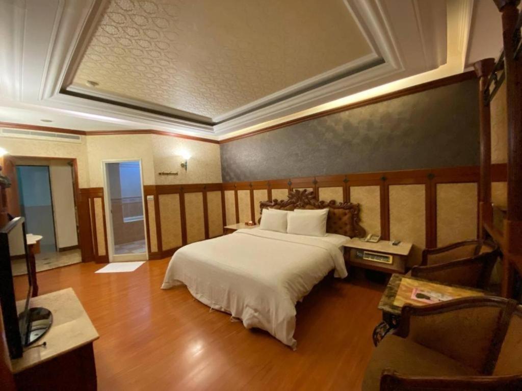 I Travel Motel - II 高雄市 エクステリア 写真